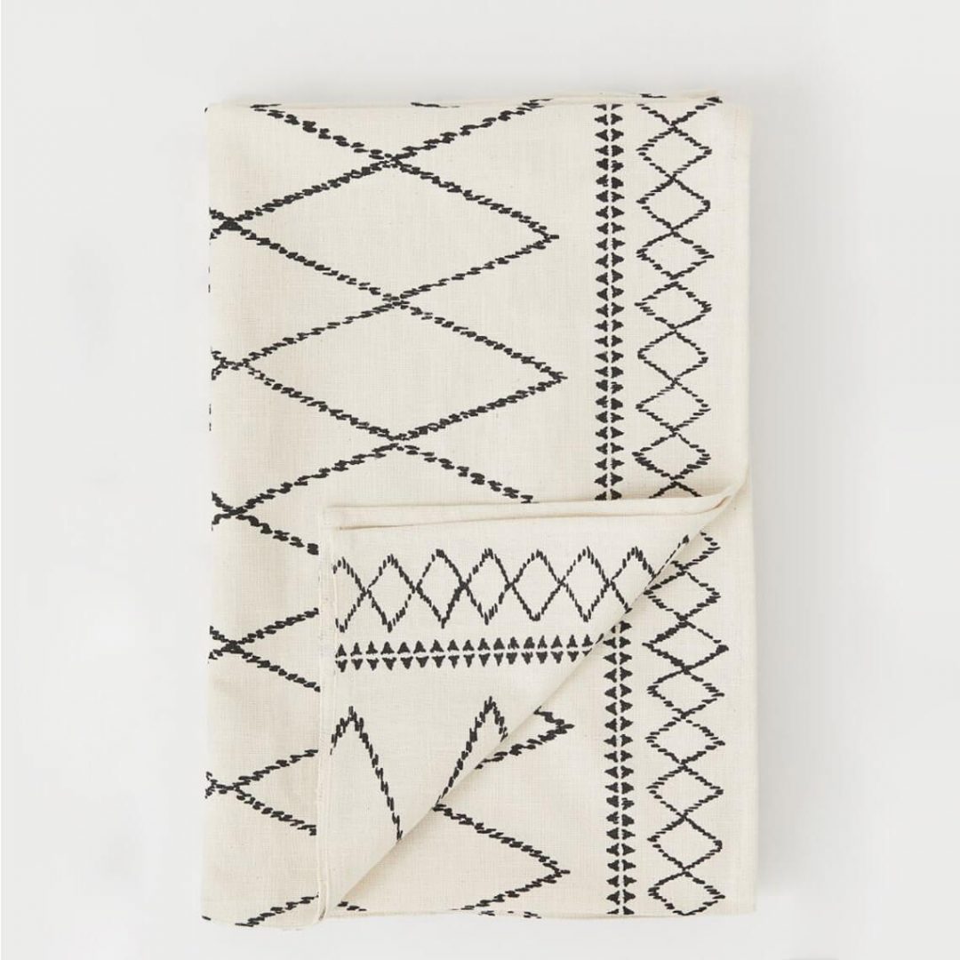 Patterned Cotton Tablecloth - Image 3